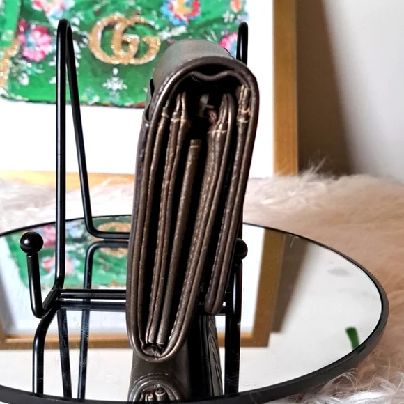 Givenchy Vintage Wallet EUC - Picture 5 of 11